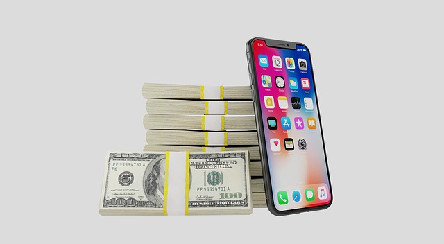 peníze a mobil